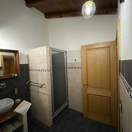 Guest house Le Ginestre Dell'etna 2*
